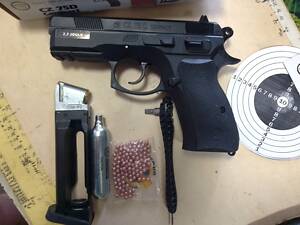 Пневматический пистолет СО2, CZ 75D Compact