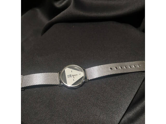 Подарочный набор женские часы JIS с набором бижутерии 1 - Фото 4