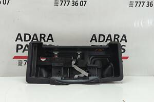 Поддон багажника (пластик, под домкрат) для Audi A4 Ultra Premium 2016-2019 (8W0012169A)