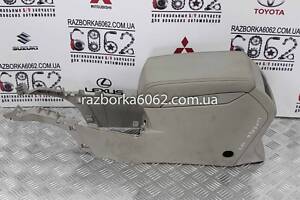 Подлокотник бежевый Subaru Outback (BR) USA 2009-2014 92114AJ06AWJ