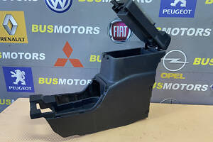 Подлокотник Mitsubishi Outlander XL 2006-2012 8011A083