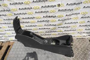 Подлокотник Renault Megane III 2009-2016 (969100026R)