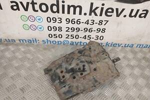 Підставка акумулятора 648604U000 Nissan X-Trail T30 2001-2007