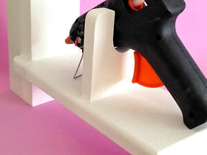 Подставка для клеевого пистолета 'Маласа' зефир