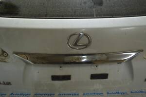 Подсветка номера двери багажника левая Lexus RX350 RX450h 10-15 81204-48010