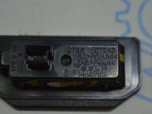 Підсвічування номера кришки багажника прав Tesla Model 3 18-1449730-00-B