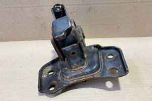 Подушка АКПП TOYOTA PRIUS - 30 09-17 12372-37110