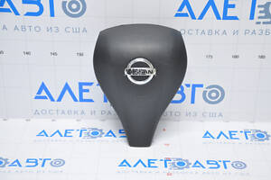 Подушка безопасности airbag в руль водительская Nissan Rogue 14-16 черн,царапины,вмятина