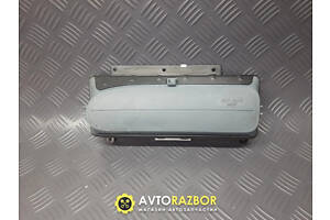 Подушка безопасности торпеды AIRBAG пассажира 7700423714 на Renault Megane I 1995-1999 год