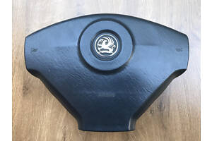 Подушка безопасности водительская VAUXHALL Opel Vivaro 8200136334