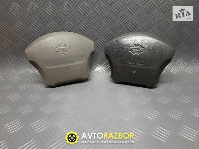 Подушка безопасности водителя SRS Airbag на Nissan Vanette Cargo, Serena C23 1991-2001 год