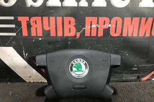 Подушка безпеки (водія) кермо Skoda Fabia I 61305245D 4783