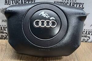 Подушка безопасности в руль Audi A6 C5 1997-2004 4B0880201Q