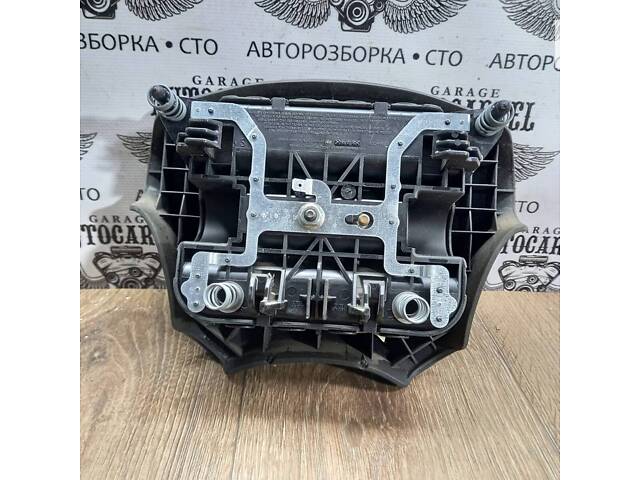 Подушка безопасности в руль Peugeot-407. 96445890ZD