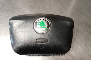 Подушка безпеки водія Airbag Skoda Octavia 1 1U0880201