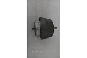 Подушка двигателя правая Audi A4 B7 2.0 TFSI 2004-2009 гг 8E0199382L