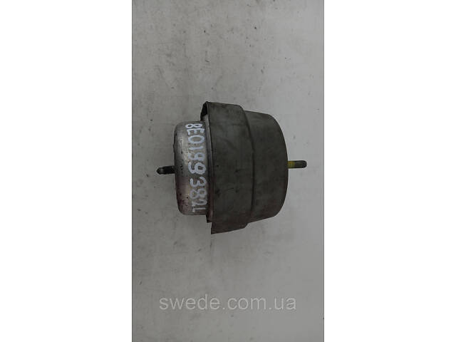 Подушка двигателя правая Audi A4 B7 2.0 TFSI 2004-2009 гг 8E0199382L