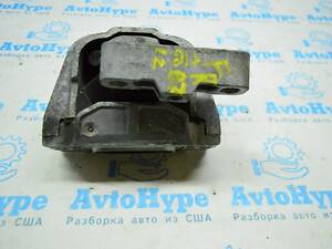 Подушка двигателя правая VW Tiguan 09-17 (07) 5N0199262K