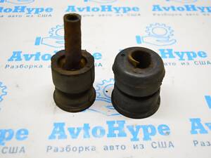 Подушка кузова Toyota Sequoia 2008-2022 первая 52201-0C020