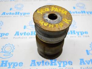 Подушка кузова Toyota Sequoia 2008-2022 друга 52203-0C080