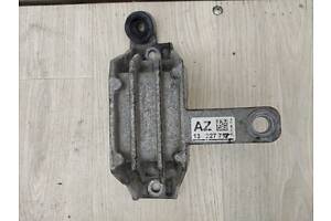 Подушка опора двигателя правая Opel Insignia A (2008-2013) 13227717
