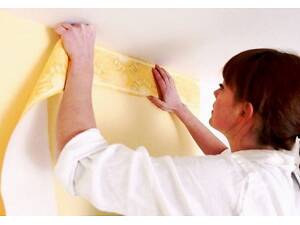 Поклейка шпалер Київ послуги