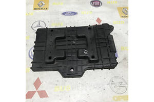 Полку акумуляторна Hyundai Santa Fe 2006-2009 37150-2B100