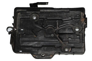 Полиця акумуляторна пластик 51827907 FIAT Doblo 09-15, Doblo 15-23; OPEL Combo D 11-18