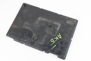 Полка аккумуляторная Toyota Camry 30 2001-2006 7443133011