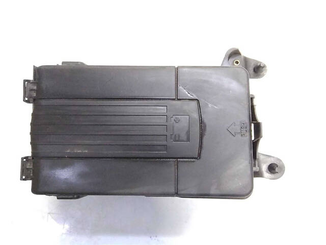 Полка аккумуляторная в сборе пластик 4 части 1K0915333C SKODA Octavia A5 04-13