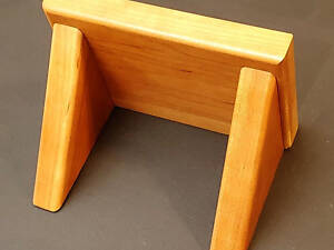 Полка для акустических систем 'Флориана 16' карри