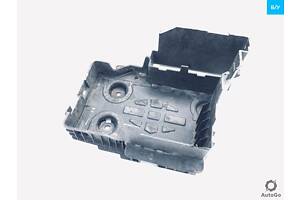 Полка Кронштейн аккумулятора Renault Laguna II 8200133327