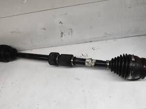 Напіввісь передня права / привід правий 49500-1H210 Hyundai i30 / KIA Ceed