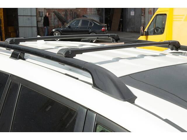 Поперечный багажник на обычные рейлинги WingBar V1 (с ключем) Серые для BMW X6 E-71 2008-2014 гг - Фото 5
