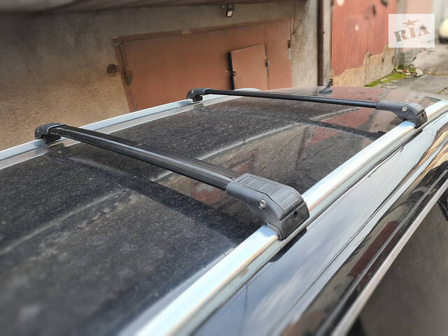Поперечный багажник WingBar V2 (2 шт, алюминий) Черный цвет для Ауди Q7 2005-2015 гг - Фото 1