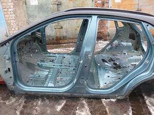 Порог правый (Кросовер) Hyundai KONA ELECTRIC 2017-2023 (Хюндай Кона Електрик), БУ-302542