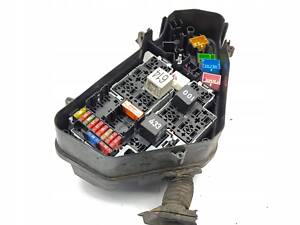 PORSCHE CAYENNE (92A) Блок запобіжників 2011