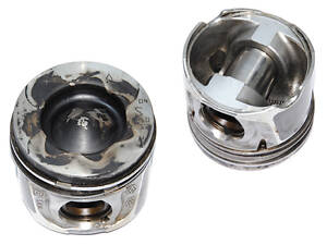 Поршень 2.0 DCI палец на 32 RENAULT TRAFIC 00-10 (RENO TRAFIK) (7701477818)