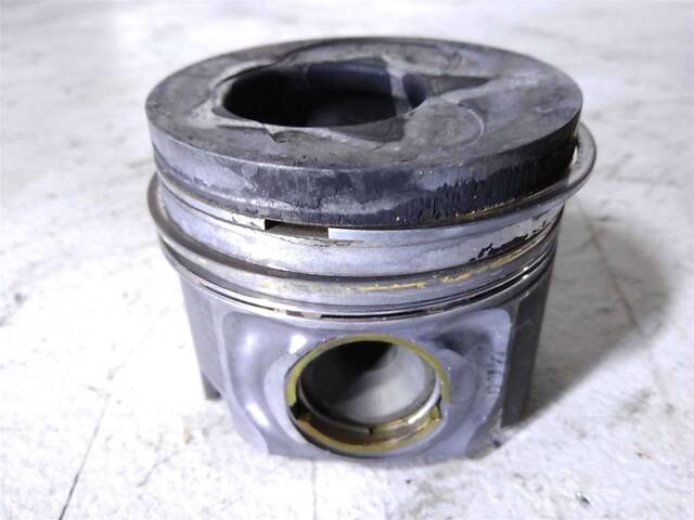 038107065KK Поршень VW Passat B6 05-10 (038107065KK) - Фото 1