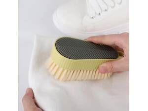 Портативная щетка для чистки вещей из замши, кашемира