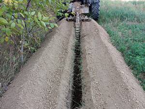 Услуги траншеекопателя, грунтореза, ЭТС БАРА Услуги экскаватора