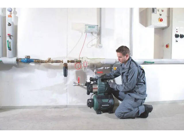 Потужна побутова насосна станція Metabo HWWI 4500/25 Inox : 1300 Вт, 4500 л/год., 4,8 бар, висота подачі 48 м - Фото 4