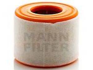 Повітряний фільтр MANN-FILTER C15010 на AUDI A6 (4G2, C7, 4GC)