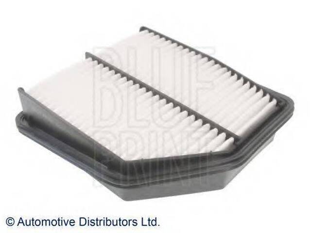 Воздушный фильтр BLUE PRINT ADK82240 на SUZUKI ESCUDO II (JT) - Фото 1