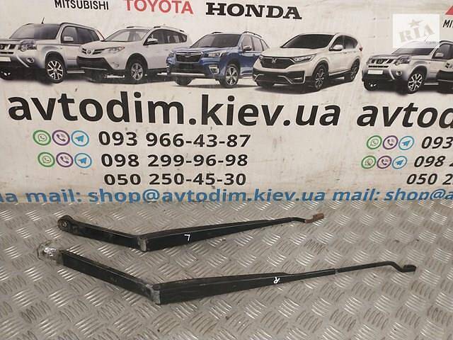 Поводок стеклоочистителя правый 288868H900 Nissan X-Trail T30 2001-2007