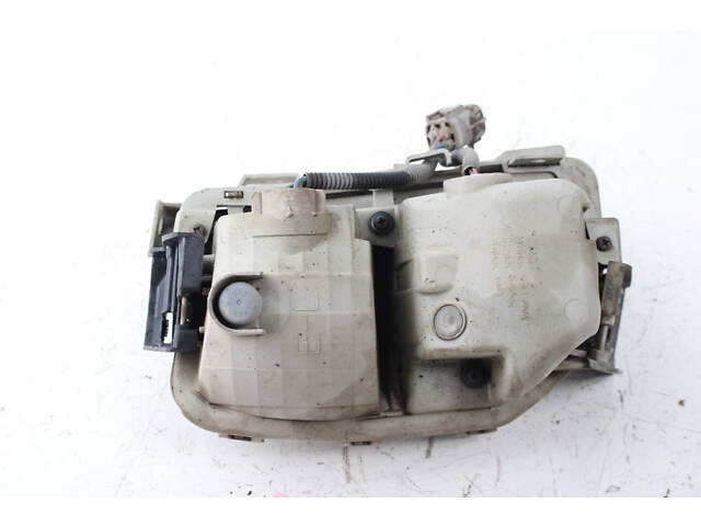Поворотник в бампер левый дефект 12- Toyota Prius (ZVW35) 2009-2015 8152147060 - Фото 3