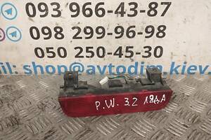 Повторювач стоп-сигналу MR490840 Mitsubishi Pajero Wagon 3 1999-2006