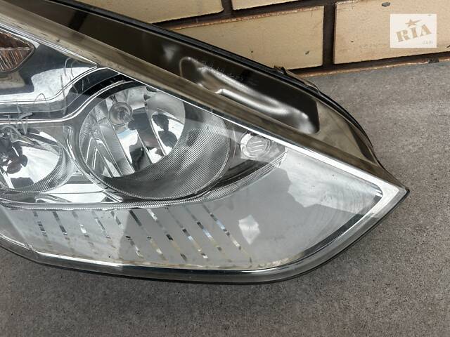 правая фара Ford Galaxy 2006-2015 Есть дефект в одном креплении - Фото 3