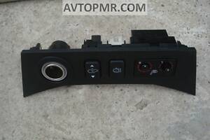 Прикуриватель передней панели Lexus RX300 RX330 RX350 RX400h 04-09