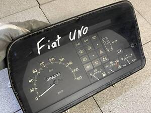 Приладна панель Fiat Uno